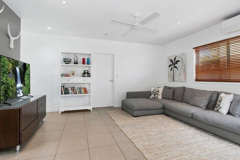 BEACH HOUSE On PEARL - Northern Rivers Accommodation 2