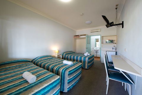 Lamington Hotel Motel - Northern Rivers Accommodation 4