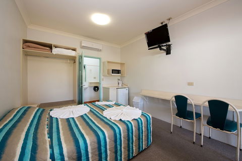 Lamington Hotel Motel - Northern Rivers Accommodation 3