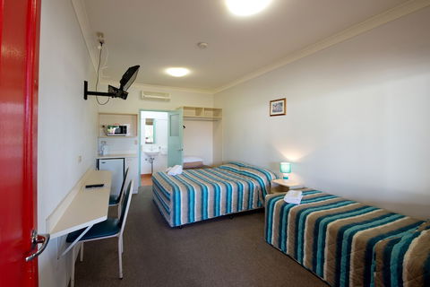 Lamington Hotel Motel - Northern Rivers Accommodation 2