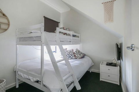 Front 9 Then Dine 3 / 61 St. Andrews Boulevard - Northern Rivers Accommodation 7