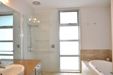 LA MER Centrally Located Free Wifi - Northern Rivers Accommodation 6
