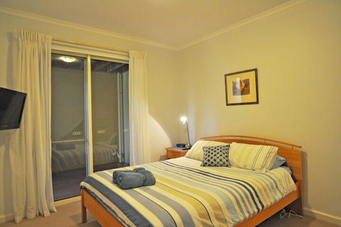 THE Sails 8 Linen Included Central Location - Northern Rivers Accommodation 3