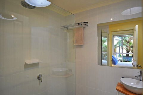 THE Sails 4 Linen Included Central Location - Northern Rivers Accommodation 2