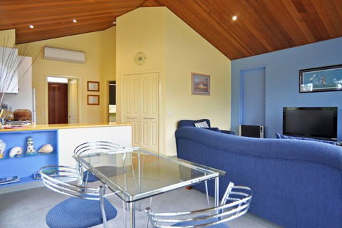 THE Sails 4 Linen Included Central Location - Northern Rivers Accommodation 5