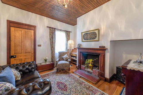 Sargeants & Armoury Cottages 1823 - Northern Rivers Accommodation 5