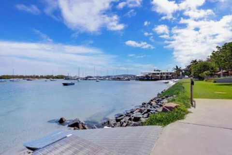 Sunset Court Unit 1 / 3 Resthaven Avenue - Northern Rivers Accommodation 0
