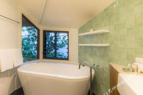 Voyages Bedarra Island - Northern Rivers Accommodation 7
