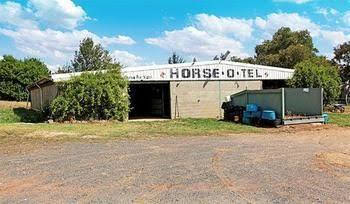 Tarcutta Halfway Motor Inn - Northern Rivers Accommodation 3