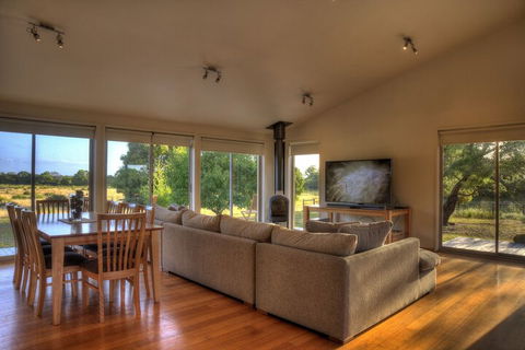 Mountain View - Northern Rivers Accommodation 7