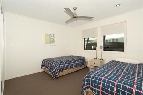 60 Beachway Parade Marcoola 500 BOND Linen Supplied - Northern Rivers Accommodation 4