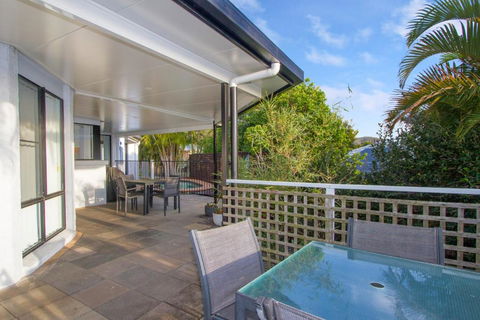 Relax At Coolum - Northern Rivers Accommodation 1