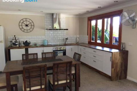 Takura Heights Modern Country Apartment With Pool Access - Northern Rivers Accommodation 0