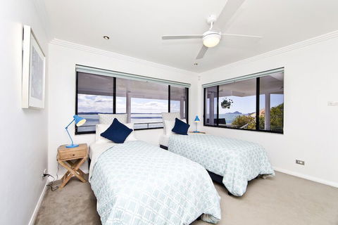 The Ultimate Ocean View A Luxury Home - Northern Rivers Accommodation 3