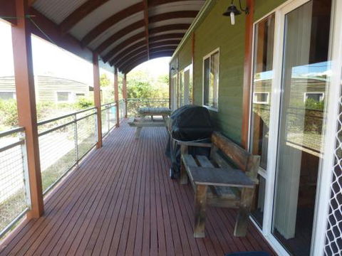 Bridport Villa - Northern Rivers Accommodation 3