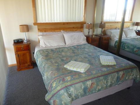 Bridport Villa - Northern Rivers Accommodation 5