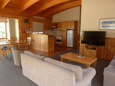 Bridport Villa - Northern Rivers Accommodation 0