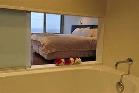 The Ocean Retreat - Northern Rivers Accommodation 1