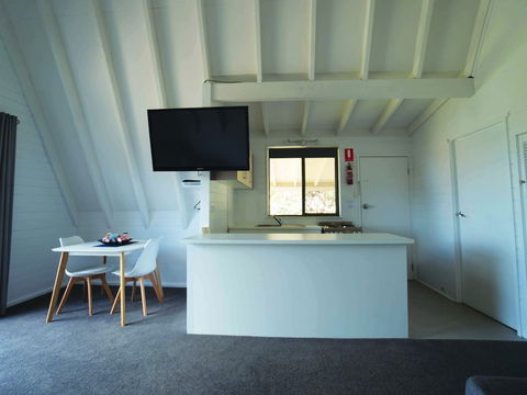 Bicheno By The Bay - Northern Rivers Accommodation 5