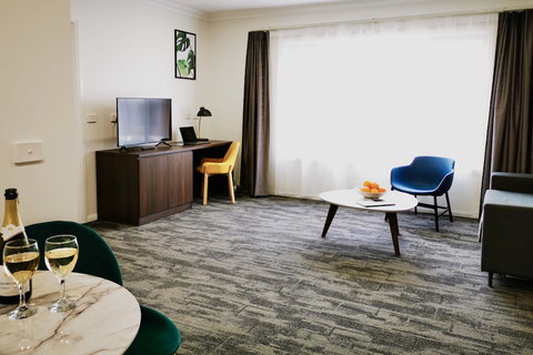 Littomore Bathurst - Northern Rivers Accommodation 4