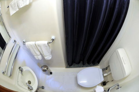Reef Encounter - Northern Rivers Accommodation 6