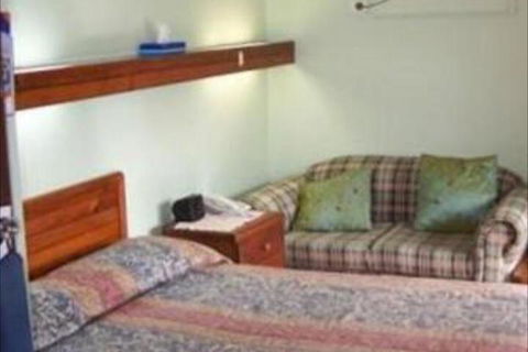 Coachman Motor Inn - Northern Rivers Accommodation 7
