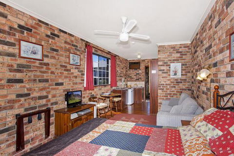 Coachman Motor Inn - Northern Rivers Accommodation 6