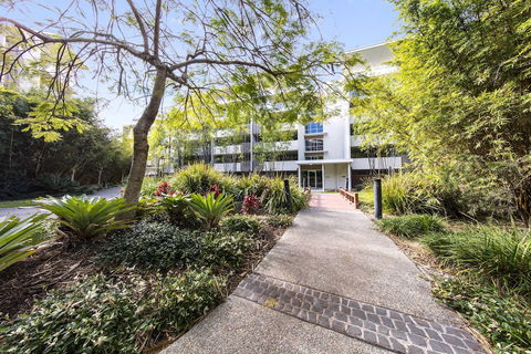 Oaks Brisbane Mews Suites - Northern Rivers Accommodation 1