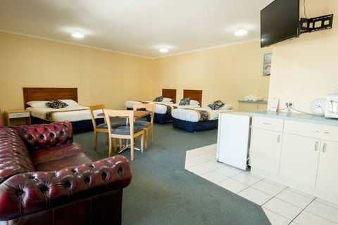 Jacksons Motor Inn - Northern Rivers Accommodation 5