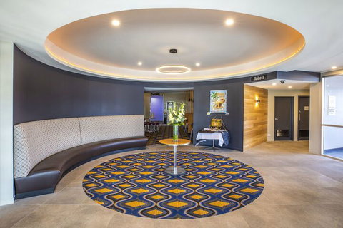 Nightcap At Carlyle Hotel - Northern Rivers Accommodation 2