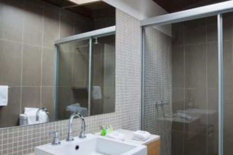 Chriss Beacon Point Restaurant & Villas - Northern Rivers Accommodation 5