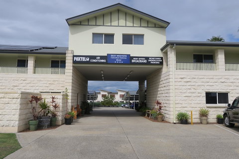 Best Western Caboolture Gateway Motel - Northern Rivers Accommodation 2