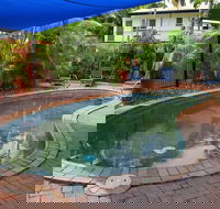Coconut Grove Holiday Apartments - Northern Rivers Accommodation
