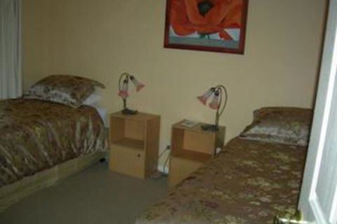 Busy Buzz B & B - Northern Rivers Accommodation 0