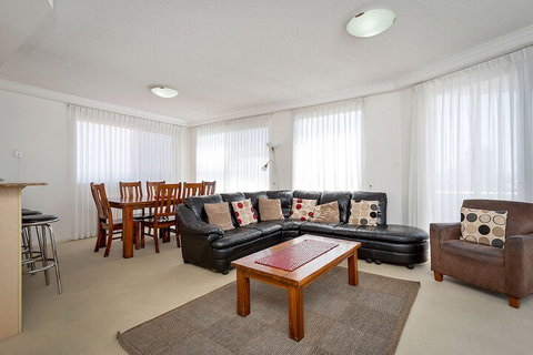 Kirra Beach Apartments - Northern Rivers Accommodation 4