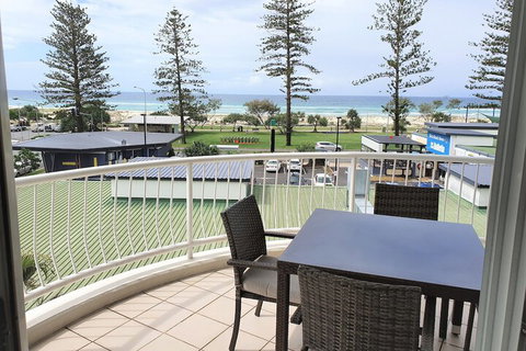 Kirra Beach Apartments - Northern Rivers Accommodation 7