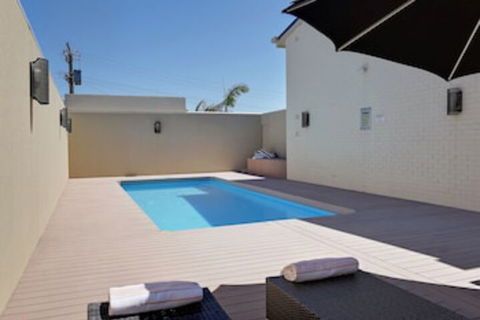 Arabella On West Apartments - Northern Rivers Accommodation 0
