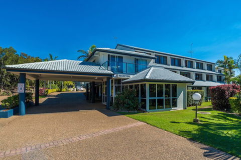 Rosslyn Bay Resort - Northern Rivers Accommodation 1
