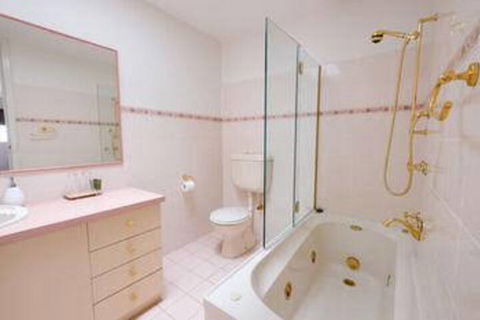 Whitesbeach Guesthouse - Northern Rivers Accommodation 2