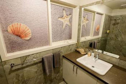 Whitesbeach Guesthouse - Northern Rivers Accommodation 0