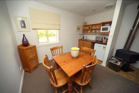 Riesling Trail & Clare Valley Cottages - Northern Rivers Accommodation 7