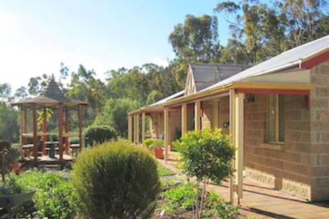 Riesling Trail & Clare Valley Cottages - Northern Rivers Accommodation 2