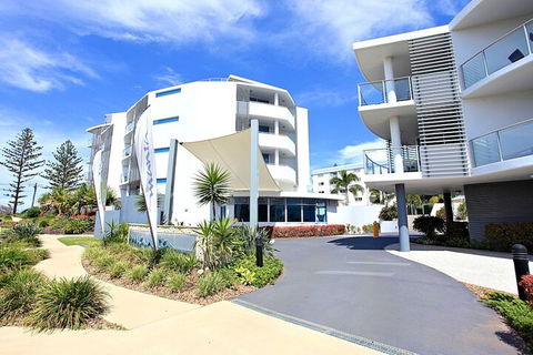 Manta Bargara Resort - Northern Rivers Accommodation 4
