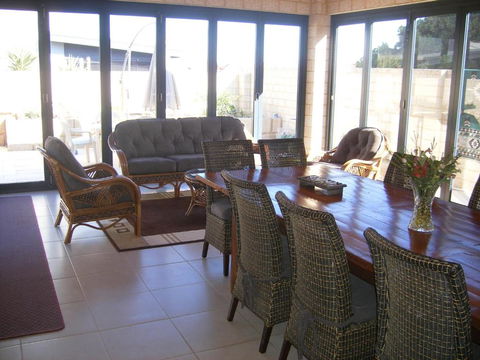 Santa Maria Executive B & B Fremantle - Northern Rivers Accommodation 5