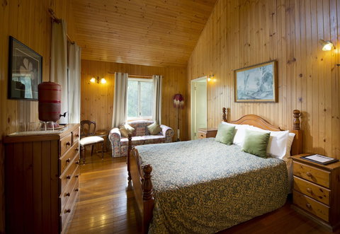 Glass House Mountains Ecolodge - Northern Rivers Accommodation 6