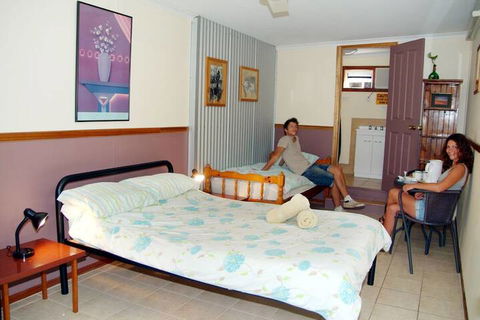 Woolshed Eco Lodge - Northern Rivers Accommodation 6