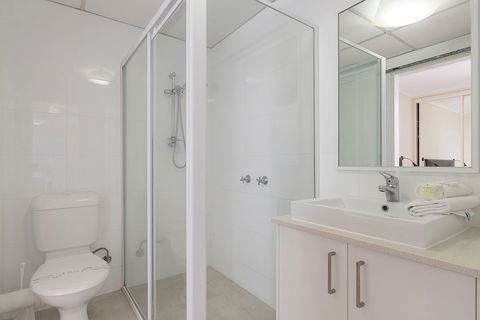 Carlton Apartments - Northern Rivers Accommodation 5