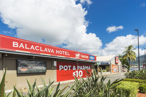 Nightcap At Balaclava Hotel - Northern Rivers Accommodation 0