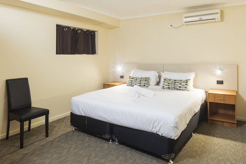 Nightcap At Balaclava Hotel - Northern Rivers Accommodation 6