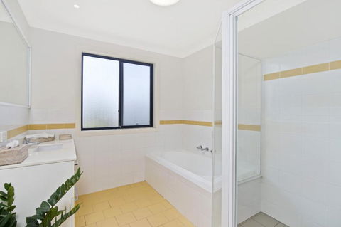 Amara 6 Wesley Avenue - Northern Rivers Accommodation 5
